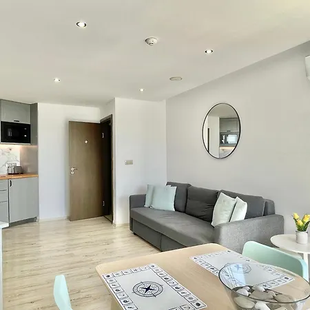 Апартаменты Paradiso - Private Apartment-bsr-1 Несебр